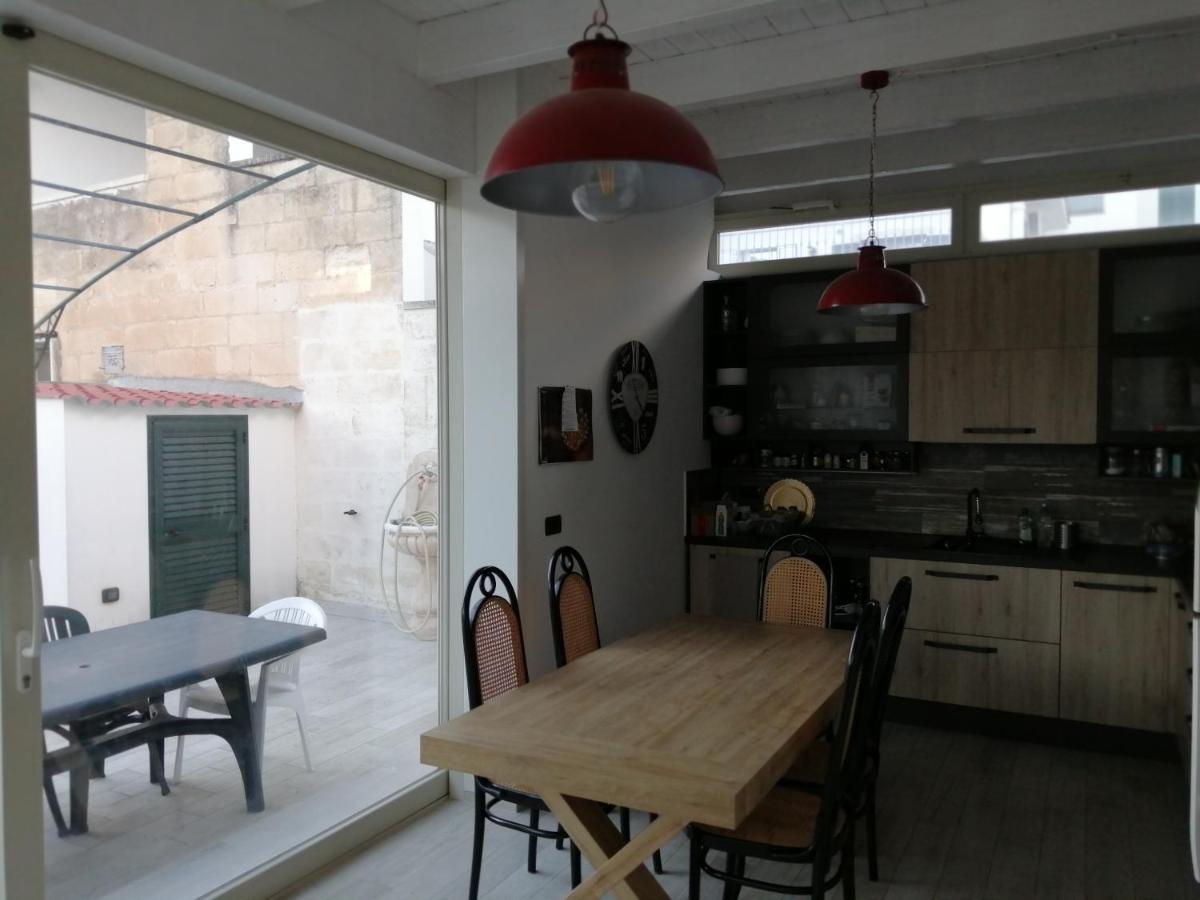 Casa Lauretta - Terrazza - Garage Wifi E Bici Gratuite Villa Lecce Eksteriør bilde