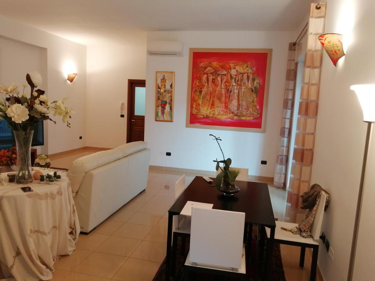 Casa Lauretta - Terrazza - Garage Wifi E Bici Gratuite Villa Lecce Eksteriør bilde