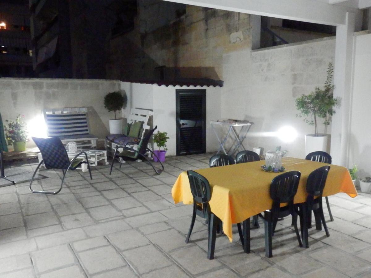 Casa Lauretta - Terrazza - Garage Wifi E Bici Gratuite Villa Lecce Eksteriør bilde