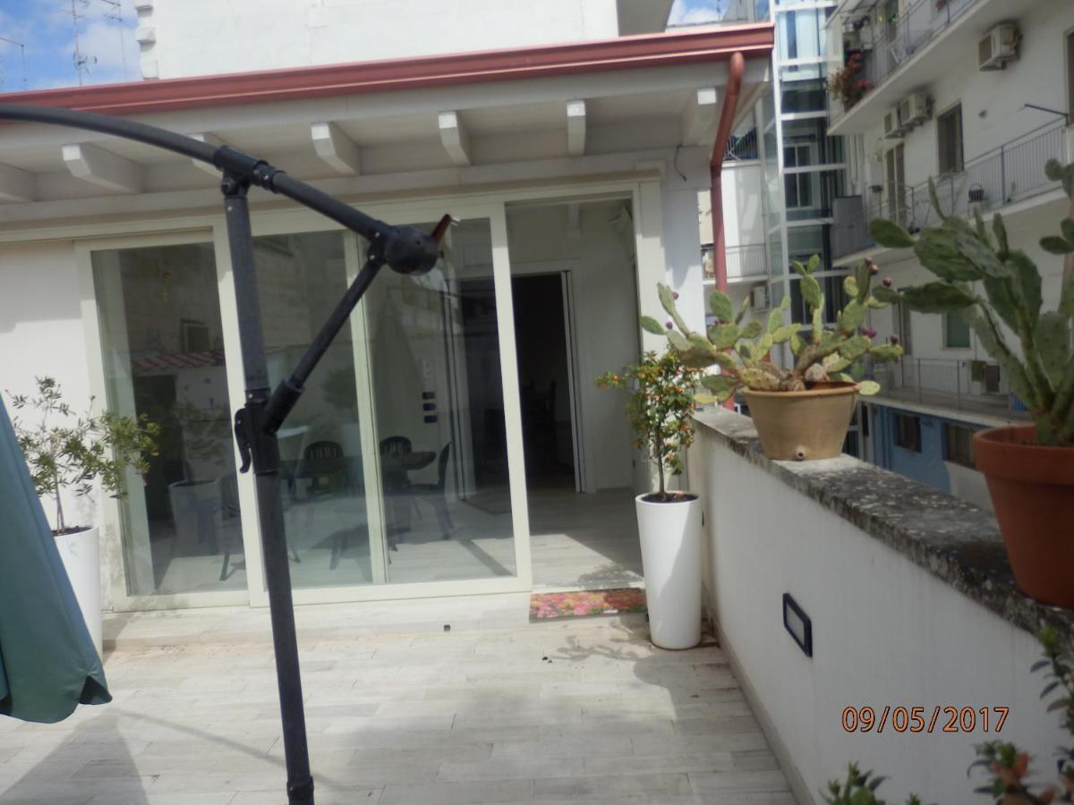 Casa Lauretta - Terrazza - Garage Wifi E Bici Gratuite Villa Lecce Eksteriør bilde